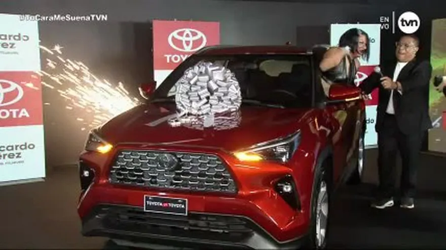 La Ministra recibe un Toyota Yaris Cross 2026 tras ganar Tu Cara Me Suena 2025