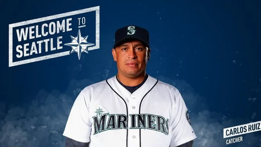 'Calicho' Ruiz tiene contrato de un año con los Filis.