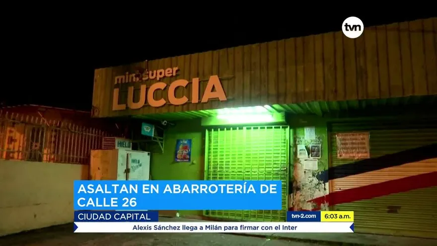 Varios delincuentes asaltan una abarrotería en Las Acacias