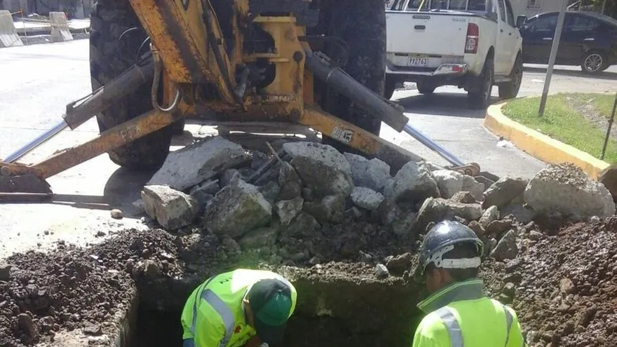Trabajos de cambio de válvula en la vía Transístmica terminaron en tiempo aceptable.