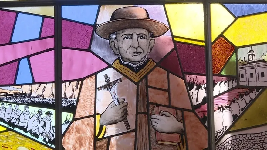 El niño que pudo hablar y caminar por el milagro del cura gaucho