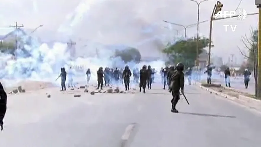Heridos y detenidos en jornada de protestas laborales en Bolivia
