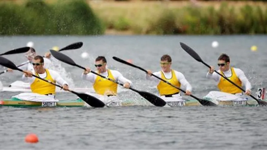 Australia sorprende y gana oro en kayak para cuatro