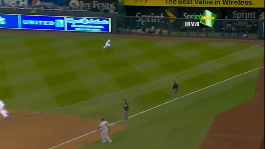 Belt con doble empata el juego a 2 carreras