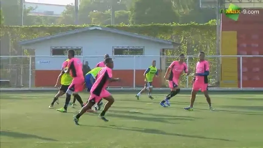 Entreno del Tauro preparando la segunda fecha