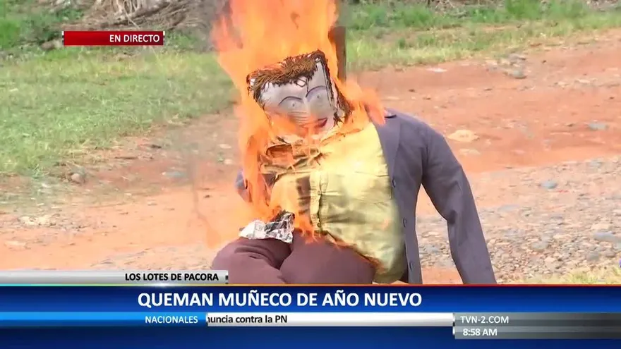 La quema del muñeco de Año Viejo