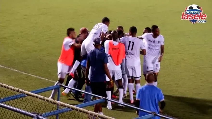 Club Atlético Independiente 0-2 Sporting SM