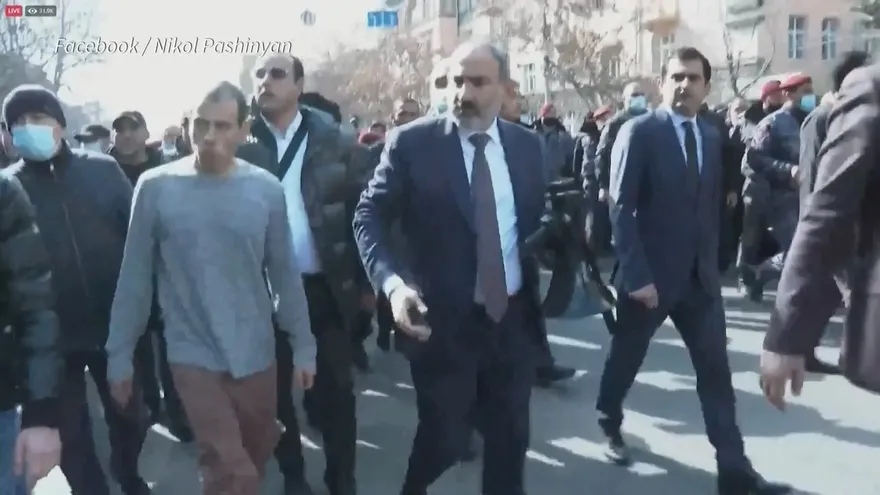 El primer ministro de Armenia denuncia intento de golpe de Estado