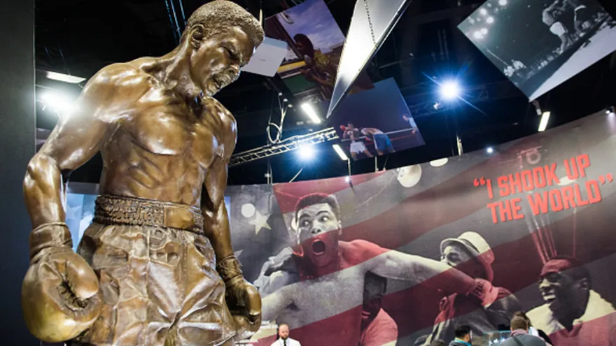 Muere la leyenda del boxeo Muhammad Ali