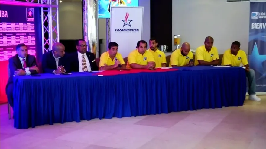 Presentación de los Correcaminos camino a FIBA