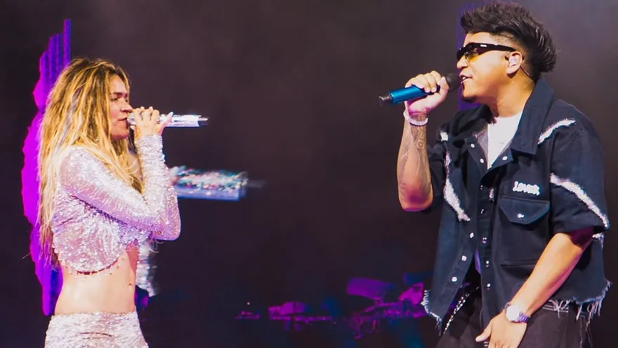 Karol G junto al panameño Eddy Lover