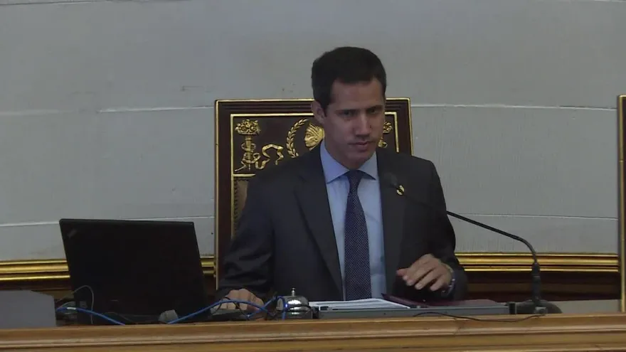 Guaidó será enjuiciado penalmente acusado de usurpar a Maduro