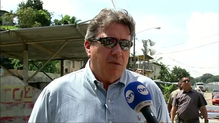 Analizan la situación de las estructuras en Nueva Libia tras deslizamiento