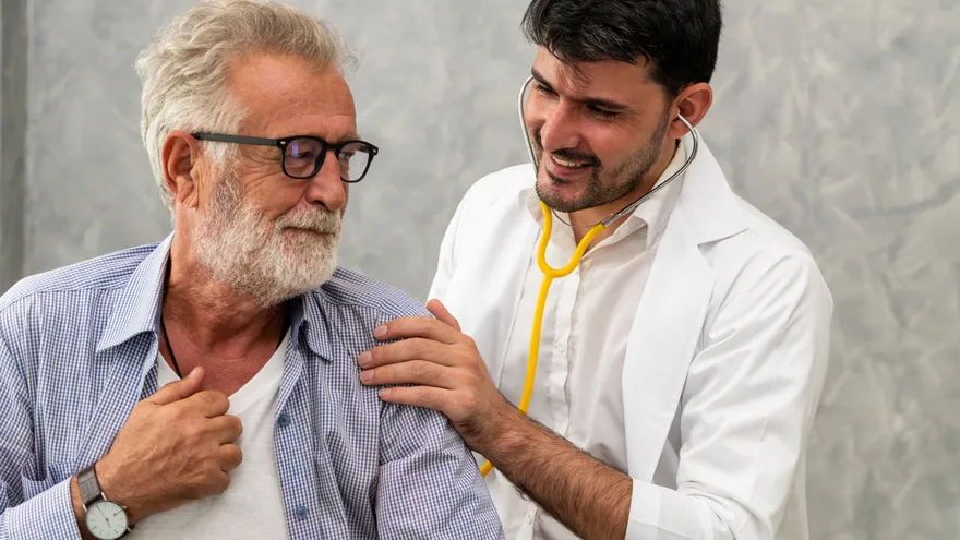 La EPOC genera 106 billones de dólares en costos sanitarios al año y podría alcanzar los 4.3 billones para 2050