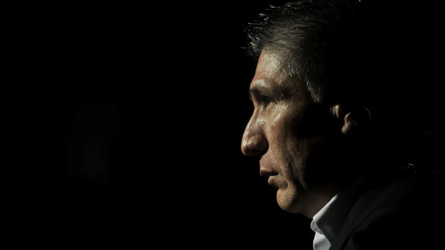 Los políticos estuvieron cinco años en cautiverio, hasta que el 28 de junio de 2007 las FARC anunciaron que en una acción de "fuego cruzado" murieron once de los legisladores, siendo Sigifredo López (imagen) el único sobreviviente.