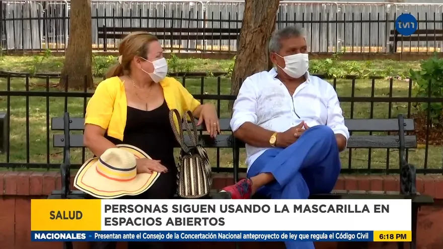 Personas prefieren seguir usando la mascarilla en espacios abiertos