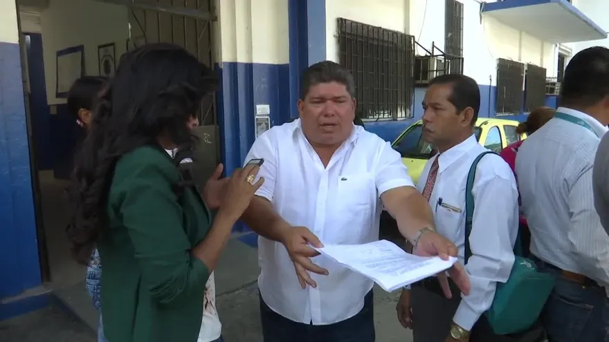 Padres de familia de la escuela Rep. de Venezuela se rebelan