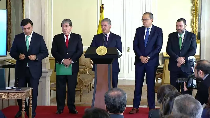 Colombia permite nacionalización de 24.000 niños en riesgo de apatridia