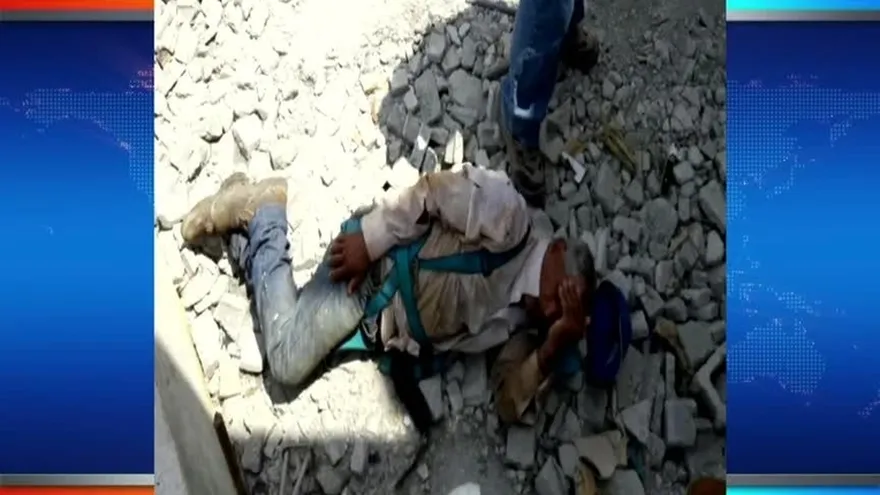 Hombre cae de edificio en Llano Bonito