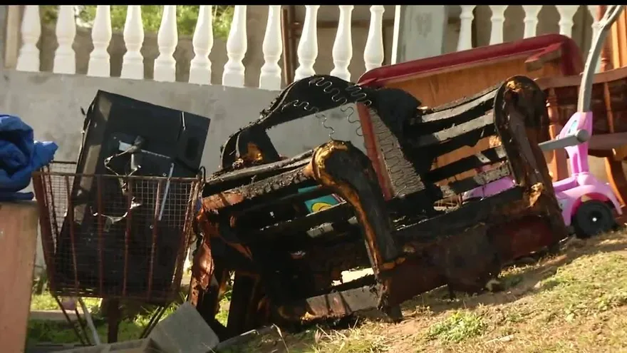 Fuego consume una residencia en Pacora