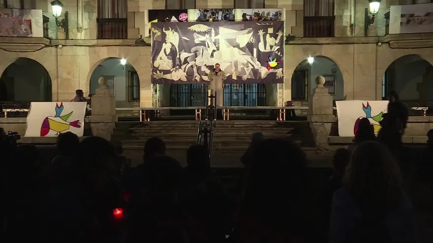 Guernica conmemora 80 años de bombardeo por aviación nazi