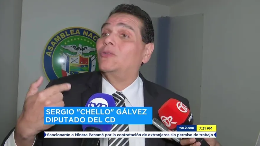 Políticos usan la libre postulación como su salvavidas