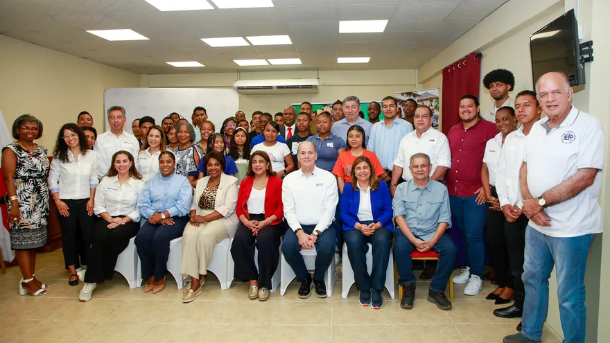 El programa, que se desarrollará durante 10 semanas, brindará reforzamiento académico para la Prueba de Aptitud Académica (PAA) de la UTP-Colón