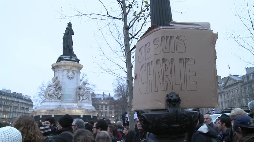 Presidente francés decretó duelo nacional tras atentado