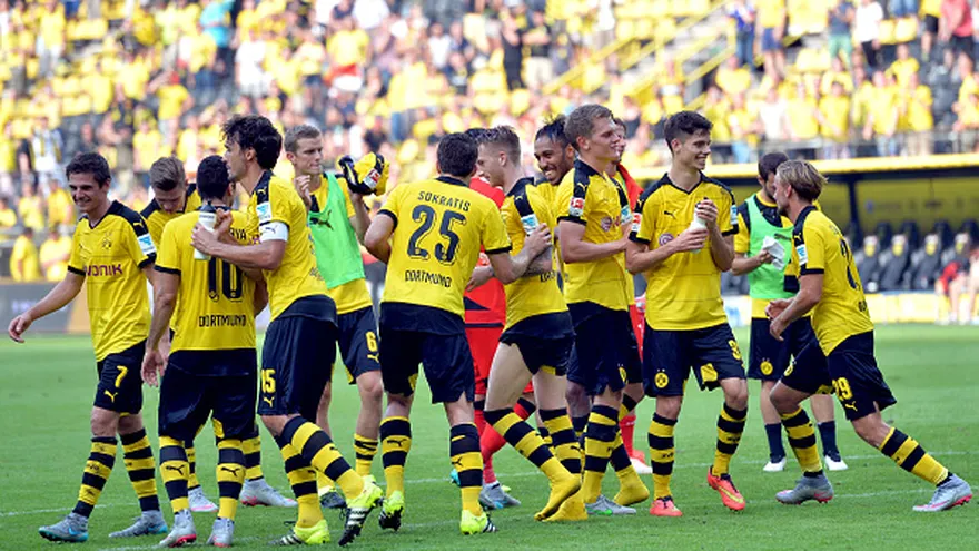 Jugadores del Borussia Dortmund celebran su victoria ante el Hertha Berlín