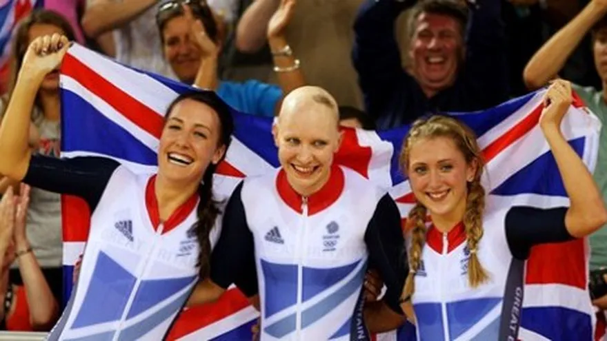 Ciclistas británicas ganan oro y fijan récord mundial