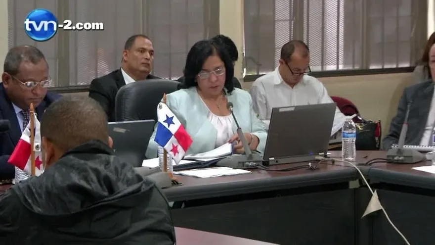 Presentan presupuesto del Meduca para el 2016