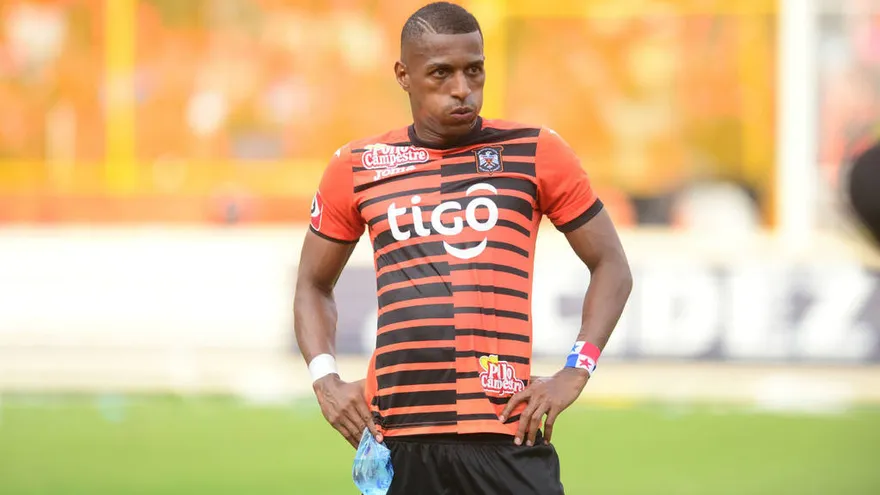 Nicolás Muñoz no seguirá con el CD Águila