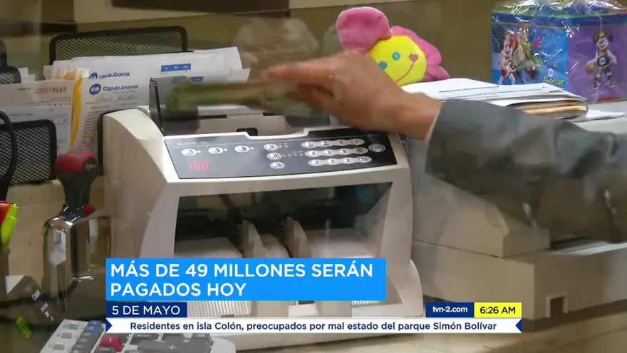 Funcionarios reciben este lunes el pago del Décimo Tercer Mes