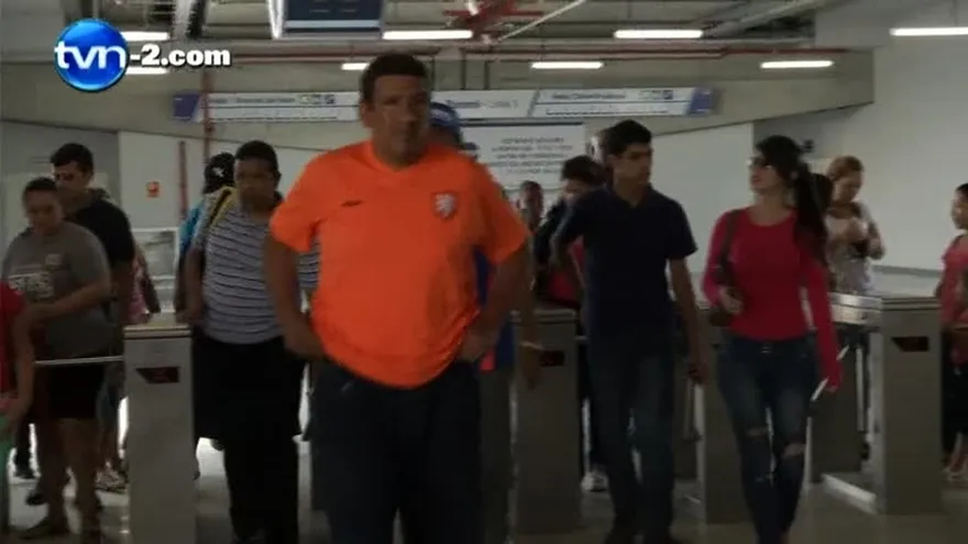 Hoy empieza cobro de pasaje en el Metro