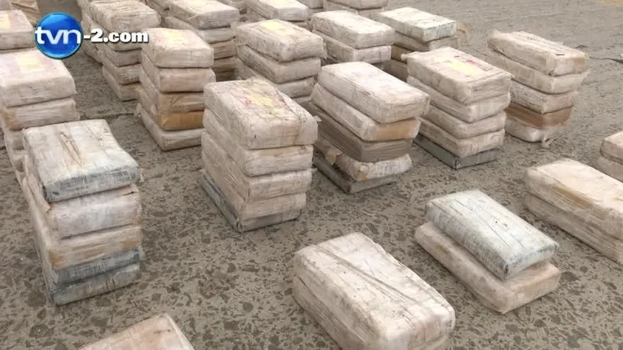 Escondían droga dentro de abono avícola