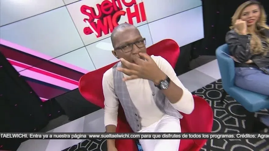 Las Wachiturras imitan a Demphra en Perú