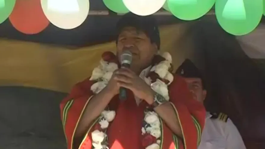 Morales alerta de golpe de Estado en Bolivia, opositores piden anular elecciones