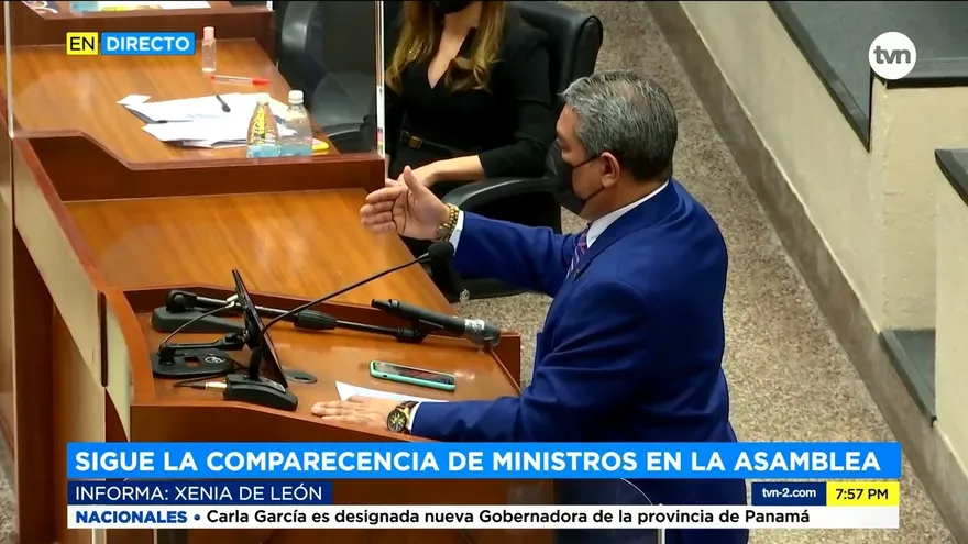 Diputados cuestionan ministros en larga jornada de citación