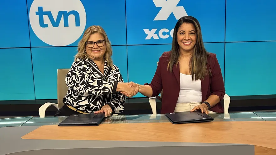 Momento de la firma de la alianza