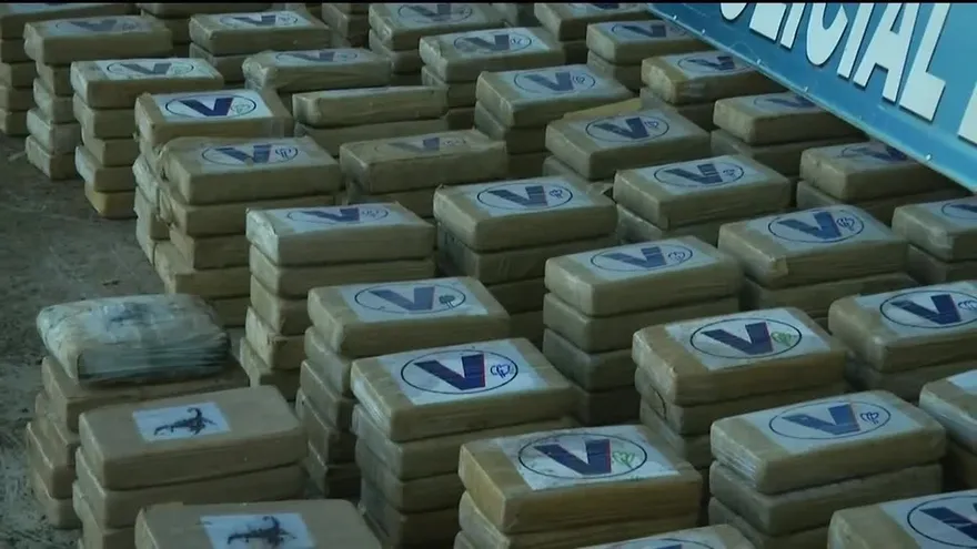 Decomisan cargamento de droga en Herrera