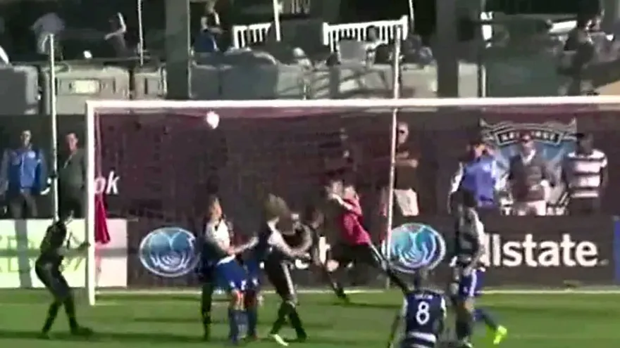 Asistencia de Blas Pérez con Dallas FC en su último partido de la temporada 2013