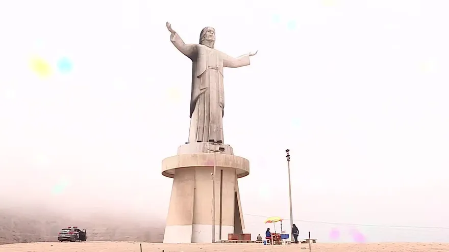 Incendio dañó gran imagen de Cristo en Perú