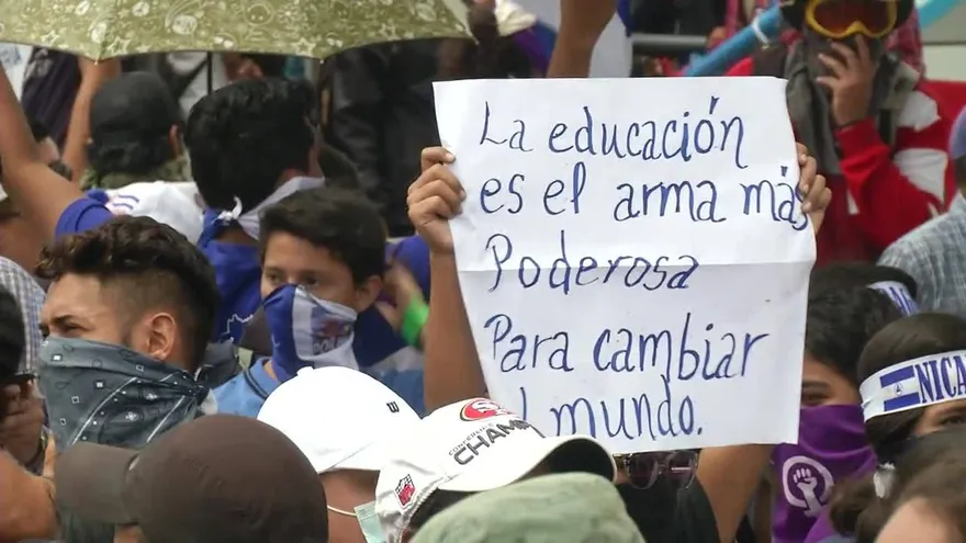 Universitarios protestan por falta de recursos en Nicaragua