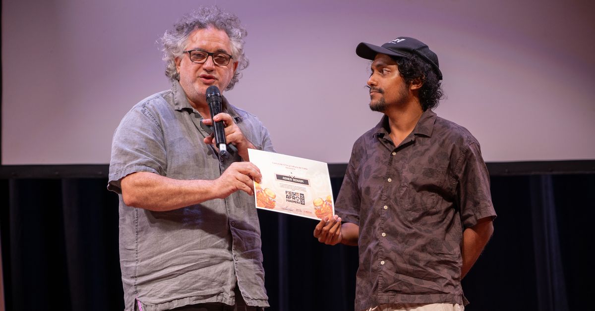 Reconocido cineasta Abner Benaim visita Colón y protagoniza cineforo en el Cacco con la película 'Paraíso Tropical'