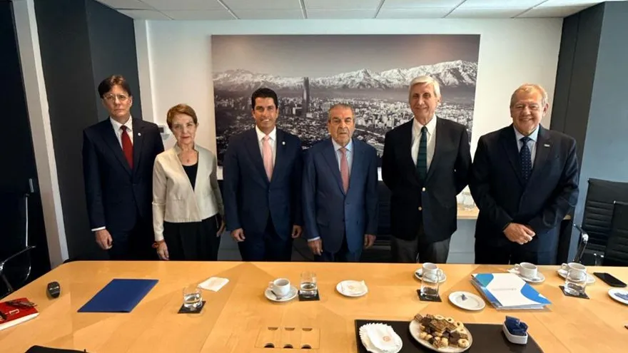 Ministro para Asuntos del Canal y secretario de Metas Presidenciales, José Ramón Icaza, sostuvo productivas reuniones con presidentes de gremios y líderes empresariales del sector privado chileno.