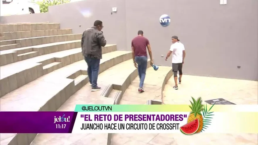 ¡A Juan le toca hacer el reto de presentadores en modo crossfit!