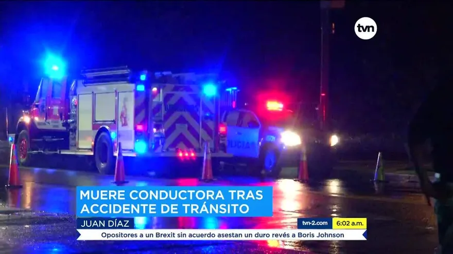 Muere conductora por colisión en Juan Díaz