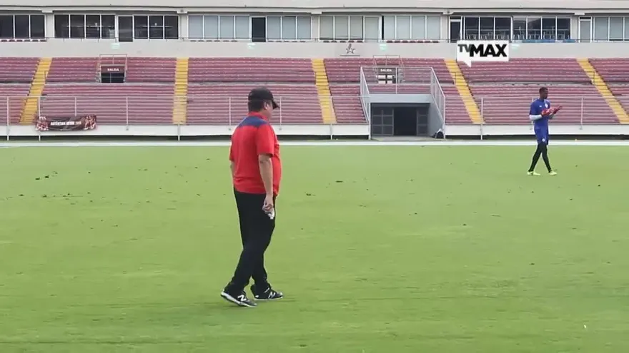 Primer entrenamiento de la Sele de cara a el amistoso con Granada