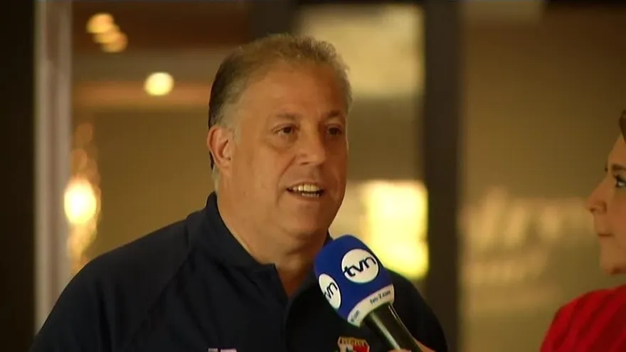 Jugadores de la Sele, motivados previo al juego con Argentina en Copa América