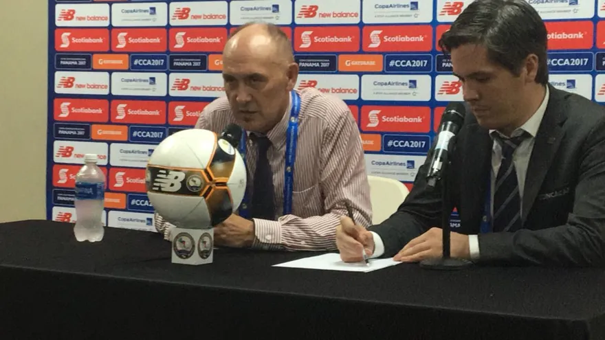 Técnico de Belice: "Este es un regalo de Panamá hacia mi equipo"